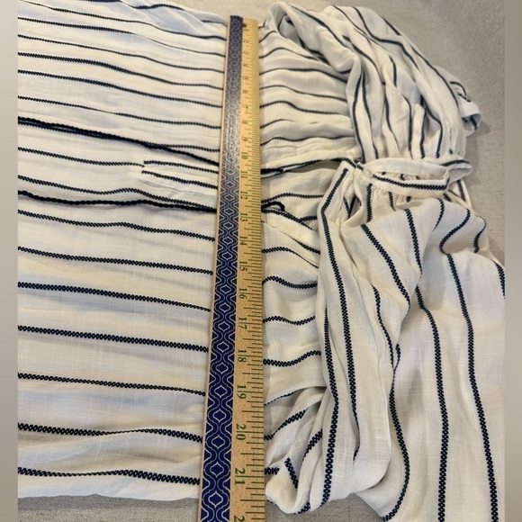 H&M LOGG White Striped V Neck Boho Top Size XS - Picture 3 of 6